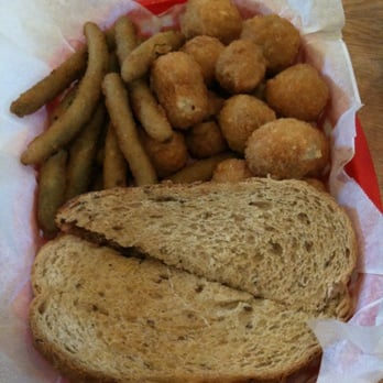 Candy Kitchen - Patty Melt, Fried Green Beans, Fried Mushrooms - Ice Cream & Frozen Yogurt Near Me - Greenup, Illinois