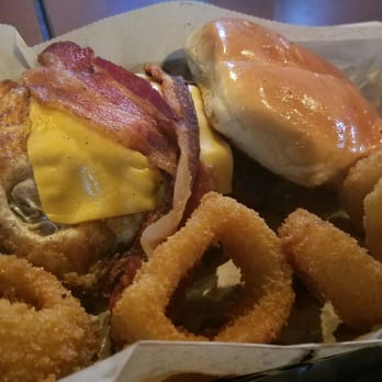 Roni's Pub and Kitchen - Maybe the BEST flat top burger in town! Juicy, flavorful & a perfect crunchy crust! - Burgers Near Me - Overland Park, Kansas Roni's Pub and Kitchen - Maybe the BEST flat top burger in town! Juicy, flavorful & a perfect crunchy crust! - Burgers Near Me - Overland Park, Kansas