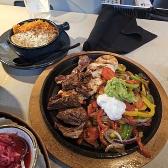 La Popular - Steak and chicken fajitas - Mexican Near Me - Redlands, California La Popular - Steak and chicken fajitas - Mexican Near Me - Redlands, California