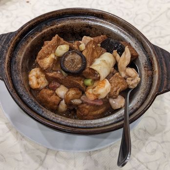 Cheung Hing - I-13 - Bean Cake w/ Eight Treasures in Clay Pot - 4/5 - Dim Sum Near Me - Belmont, California
