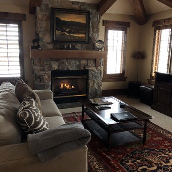 The Chateaux Deer Valley - Living room - Hotels Near Me - Park City, Utah The Chateaux Deer Valley - Living room - Hotels Near Me - Park City, Utah