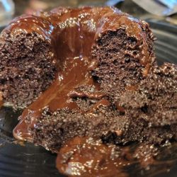 Liquid Assets Sports Bar and Grill - Open lava cake