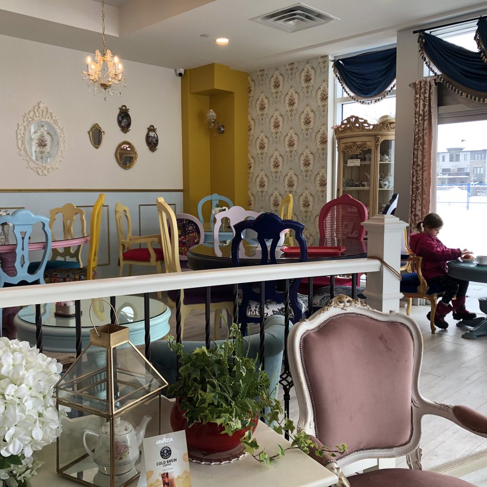 Carmelito Cafe - Back seating area - Coffee & Tea Near Me - Ottawa, Ontario