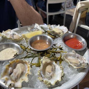 Sam's Anchor Cafe - Oysters - Seafood Near Me - Tiburon, California Sam's Anchor Cafe - Oysters - Seafood Near Me - Tiburon, California