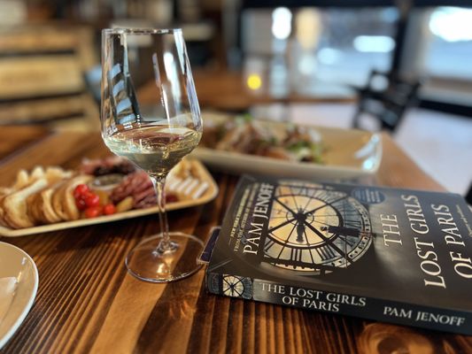 South Lyndale Wine Bar & Deli by null