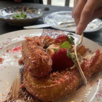 Echale - Strawberry shortcake churro - very good - Wine Bars Near Me - Encinitas, California Echale - Strawberry shortcake churro - very good - Wine Bars Near Me - Encinitas, California