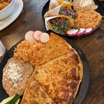 Birria El Tapatio - Tacos Near Me - Santa Ana, California Birria El Tapatio - Tacos Near Me - Santa Ana, California