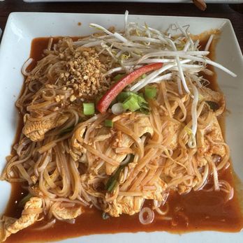 Bangkok Sushi - Chicken pad thai - Sushi Bars Near Me - Lutz, Florida Bangkok Sushi - Chicken pad thai - Sushi Bars Near Me - Lutz, Florida