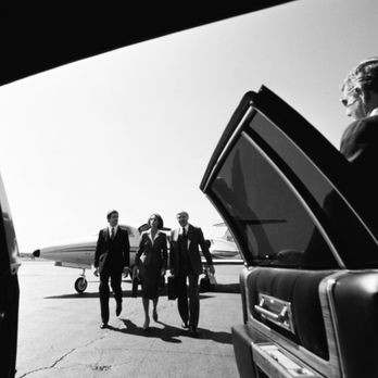 Lux Black Limo - Limos Near Me Lux Black Limo - Limos Near Me