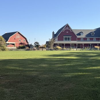Farmhouse Restaurant - Desserts Near Me - Fair Oaks, Indiana