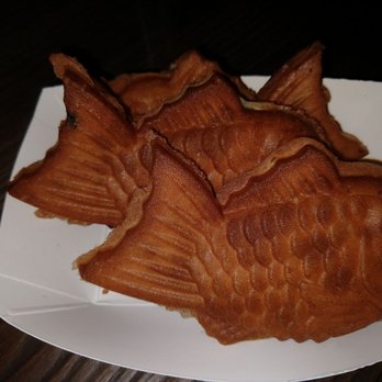 Heavenly Kup - Crispy taiyaki shaped like a fish - like a mild tasting waffle - Bubble Tea Near Me - Plano, Texas Heavenly Kup - Crispy taiyaki shaped like a fish - like a mild tasting waffle - Bubble Tea Near Me - Plano, Texas