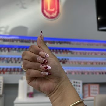 Lala Nails Spa - Nail Salons Near Me - Winnetka, California