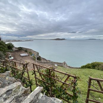 Howth Cliff Walk - Landmarks & Historical Buildings Near Me