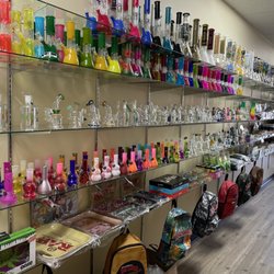 Mohegan Smoke Shop