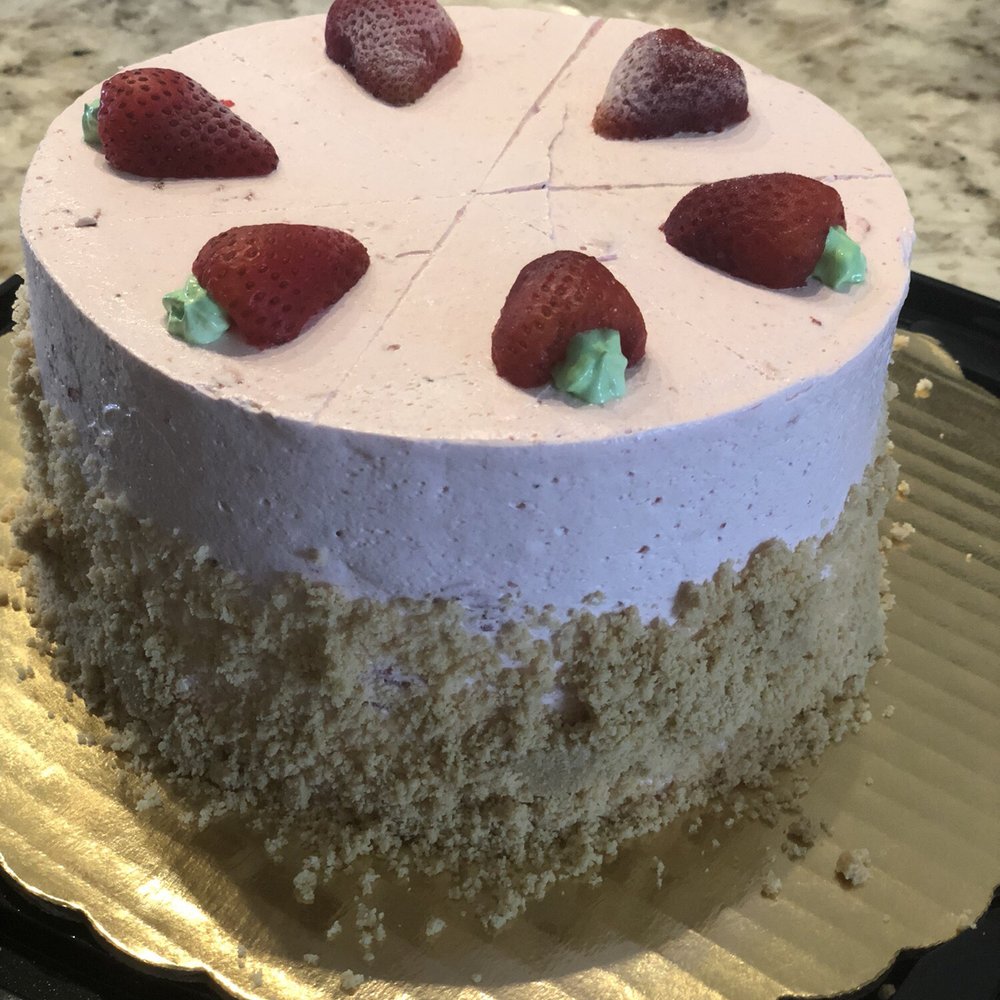 Cold Stone Creamery - Small Strawberry Passion - Ice Cream & Frozen Yogurt Near Me - Helotes, Texas