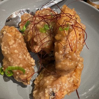 Yi Xin Cafe - Salted egg yolk chicken wing - Hong Kong Style Cafe Near Me - Honolulu, Hawaii Yi Xin Cafe - Salted egg yolk chicken wing - Hong Kong Style Cafe Near Me - Honolulu, Hawaii