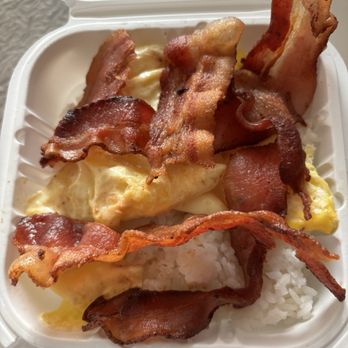 New Queen Barbeque - Mini breakfast bento with white rice - Hawaiian Near Me - Honolulu, Hawaii
