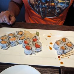 Ichiban Japanese Restaurant - Spicy combo roll