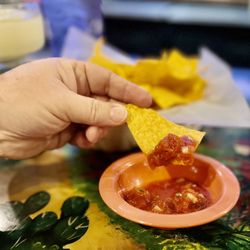 Las Margaritas - Chunky (but bland) Salsa