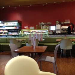 Head Over Heels - Cafe has nice coffee