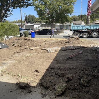 Elite Lawn Design - Front yard getting absolutely demolished - Landscaping Near Me Elite Lawn Design - Front yard getting absolutely demolished - Landscaping Near Me