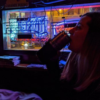 Rossi's Liquors - Dive Bars Near Me - Chicago, Illinois Rossi's Liquors - Dive Bars Near Me - Chicago, Illinois