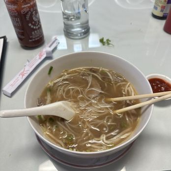 Le Paradis - #6 Combination Pho - Vietnamese Near Me - Hayward, California