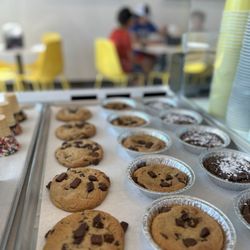 Stella's Ice Cream - Yummy baked goods