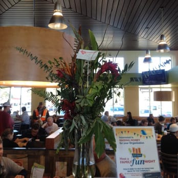 PDQ Chicken - Nicely decorated. - Sandwiches Near Me - Gainesville, Florida