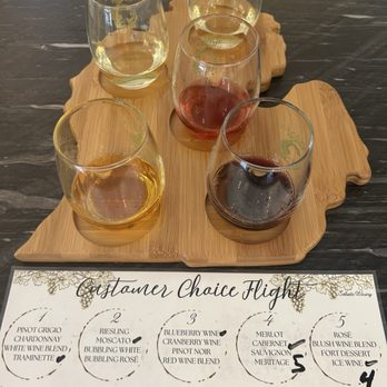 Solasta Winery - Wineries Near Me - Sawyer, Michigan