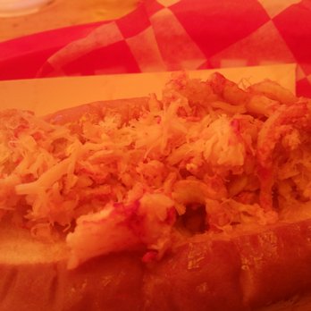 Barking Crab - Sad non meaty lobster roll - Seafood Near Me - Boston, Massachusetts