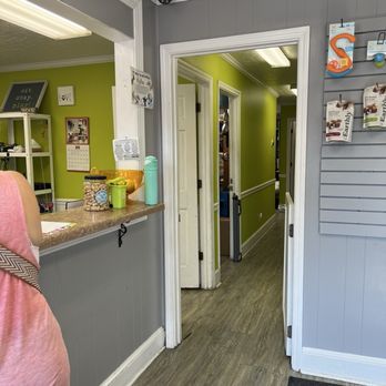 One Lucky Pup - Northlake - Check in/out counter. - Pet Boarding Near Me - Charlotte, North Carolina One Lucky Pup - Northlake - Check in/out counter. - Pet Boarding Near Me - Charlotte, North Carolina