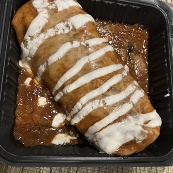 Tacos El Mayita - Super Wet Burrito Al Pastor - Food Trucks Near Me - Stockton, California Tacos El Mayita - Super Wet Burrito Al Pastor - Food Trucks Near Me - Stockton, California