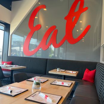 Eat Chow - Eat Chow Interior - Breakfast & Brunch Near Me - Costa Mesa, California