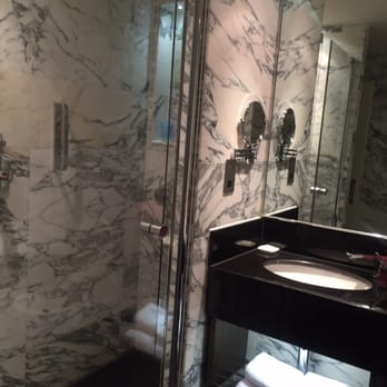 The Kensington Hotel - Excellent rain shower - Hotels Near Me - London, XGL