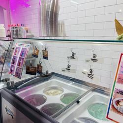 Double Rainbow Cafe - Ice cream flavors