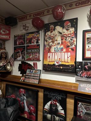 Big Charlie's Saloon by null