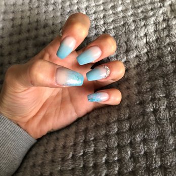 Dylan Blue Nail Spa - Costa Mesa - Custom ombre nails - Nail Salons Near Me - Costa Mesa, California Dylan Blue Nail Spa - Costa Mesa - Custom ombre nails - Nail Salons Near Me - Costa Mesa, California