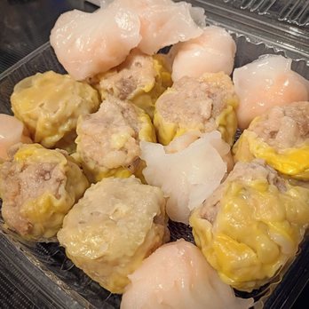 Golden Daisy Restaurant - Har gow and siu mai. Two great things that go great together. - Dim Sum Near Me - Tukwila, Washington Golden Daisy Restaurant - Har gow and siu mai. Two great things that go great together. - Dim Sum Near Me - Tukwila, Washington