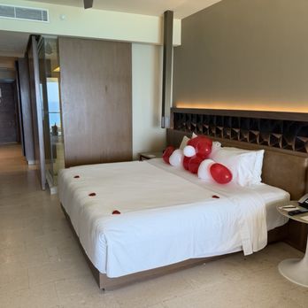 Hyatt Ziva Cancun - Decorations by the hotel for our anniversary - Hotels Near Me - Cancún, ROO