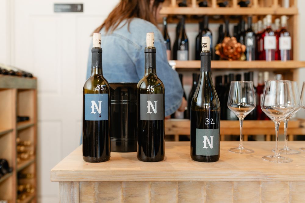Noblemen Wines Logo