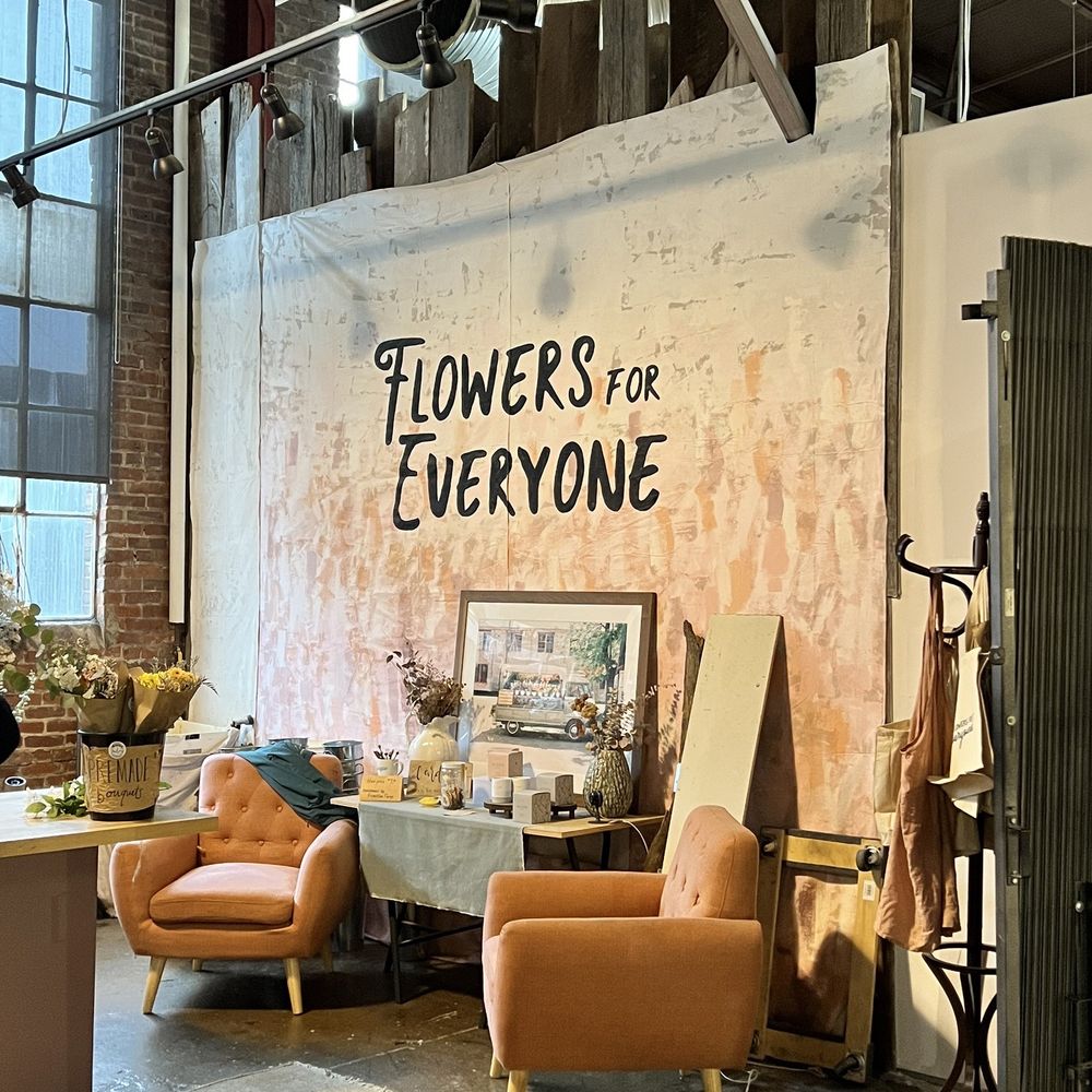 Amelia's Flowers - Gift Shops Near Me - Franklin, Tennessee