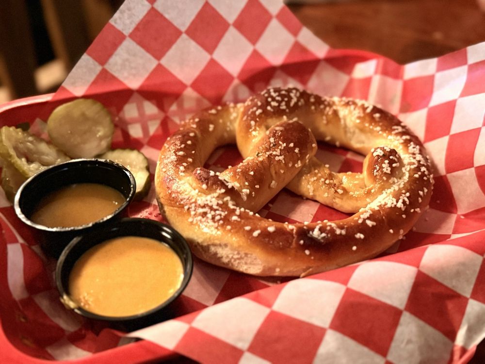 No Name Saloon & Grill