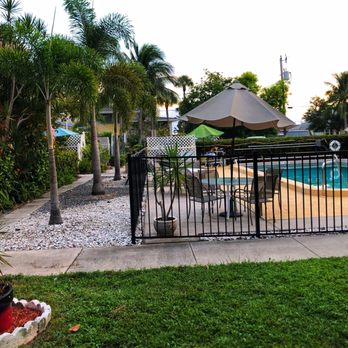 Hideaway Waterfront Resort - Hotels Near Me - Cape Coral, Florida