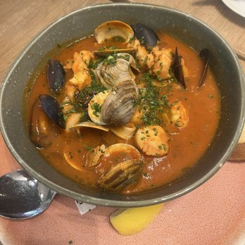 Nora’s Carmel - Cioppino - Salad Near Me - Carmel By The Sea, California Nora’s Carmel - Cioppino - Salad Near Me - Carmel By The Sea, California
