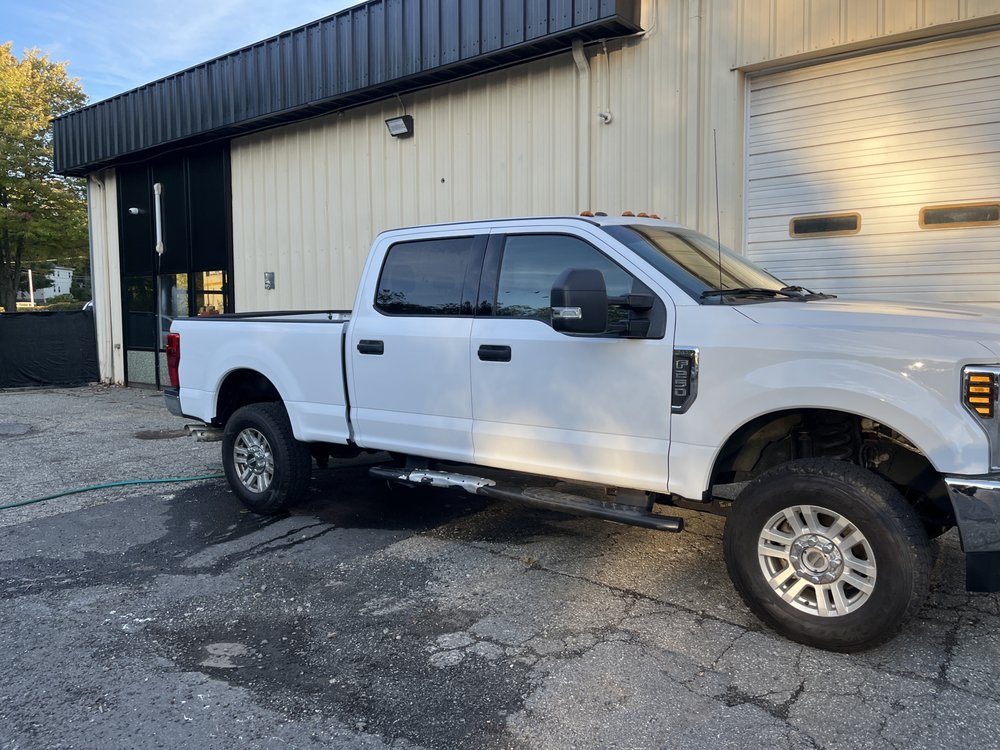 SPAZZ AUTOMOTIVE Updated August 2024 21 Photos 3901 Gomer Ct