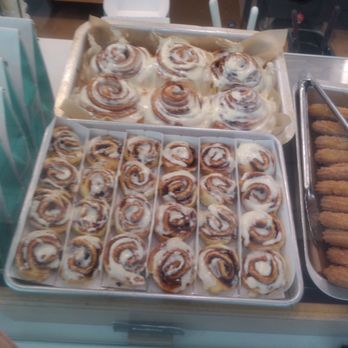 Cinnabon - Bakeries Near Me - Sacramento, California