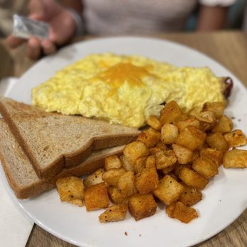 Aloha Kitchen - Meat lover scrambled eggs - Breakfast & Brunch Near Me - Honolulu, Hawaii Aloha Kitchen - Meat lover scrambled eggs - Breakfast & Brunch Near Me - Honolulu, Hawaii