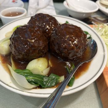 Shanghai You Garden - Braised Meat Ball ($14.99) - Shanghainese Near Me - Flushing, New York Shanghai You Garden - Braised Meat Ball ($14.99) - Shanghainese Near Me - Flushing, New York
