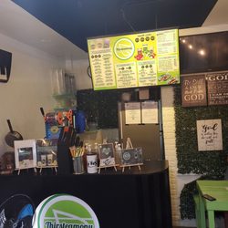 Thirsteamony - Inside the establishment